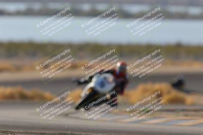 media/Dec-18-2022-SoCal Trackdays (Sun) [[8099a50955]]/Turn 14 (940am)/